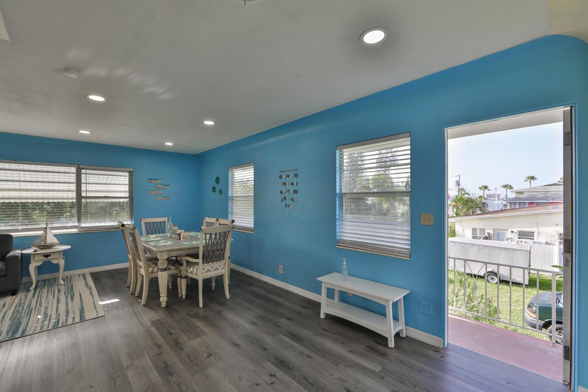 Lovely Vacation Home 1 Block From Beach & Downtown Gulfport Sankt Petersburg Exterior foto